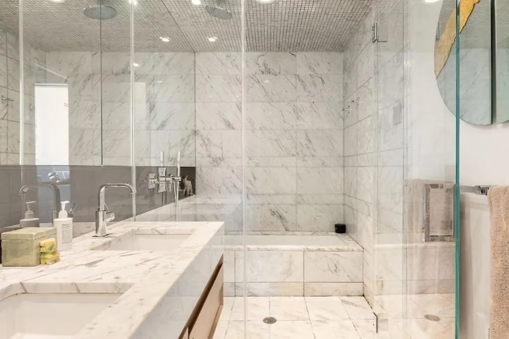Apartment Brand New Five Bedroom Penthouse New York